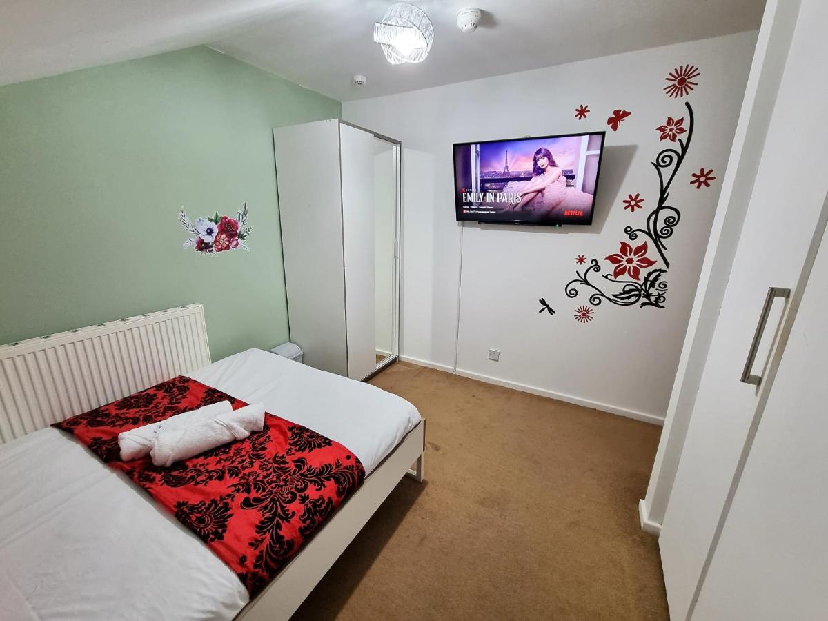 *f1*5gh* Setup For Your Relaxed & Amazing + Free Parking + Free Fast Wifi * Apartment Leeds (West Yorkshire)